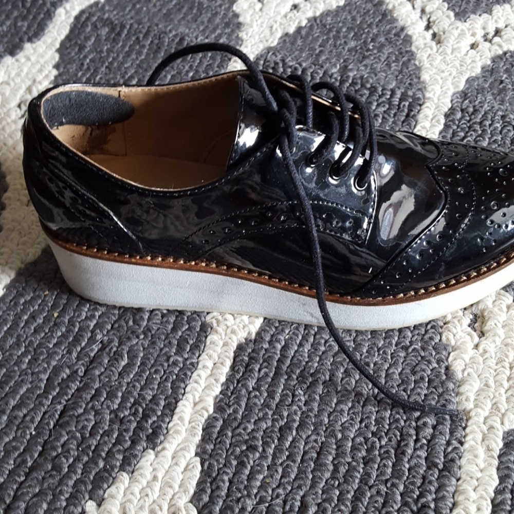 Adorable Aldo spectator shoes